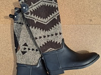 Ca. 39x dames- en herenmode, prada, stone island, hugo boss - afbeelding 2 van  29