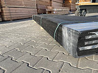 Ca. 39x douglas planken fijnbezaagd zwart gecoat, 22x200mm, lengte 300cm - afbeelding 2 van  4