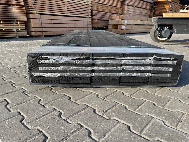 Ca. 39x douglas planken fijnbezaagd zwart gecoat, 22x200mm, lengte 300cm - afbeelding 3 van  4