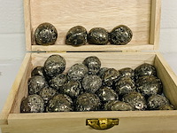 Ca. 39x pyriet klompjes getrommeld - afbeelding 4 van  4