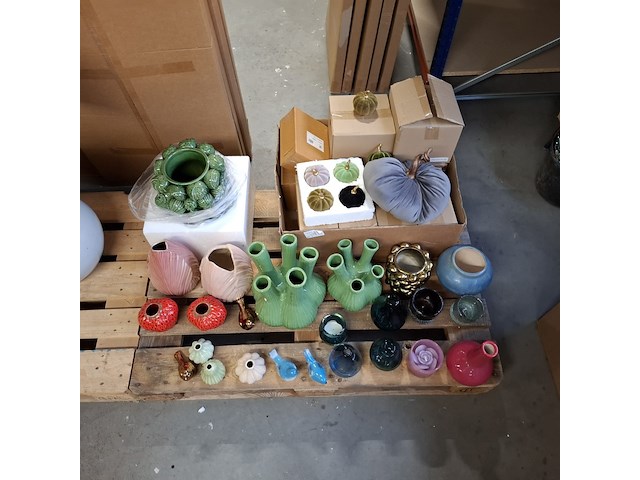 Ca. 39x vaas en decoratie, dutz van roon - afbeelding 10 van  17