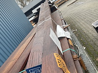 Ca. 3x iroko geschaafd, fj, gelamineerd , 72x96mm, lengte 2/590cm, 1/455cm - afbeelding 1 van  3