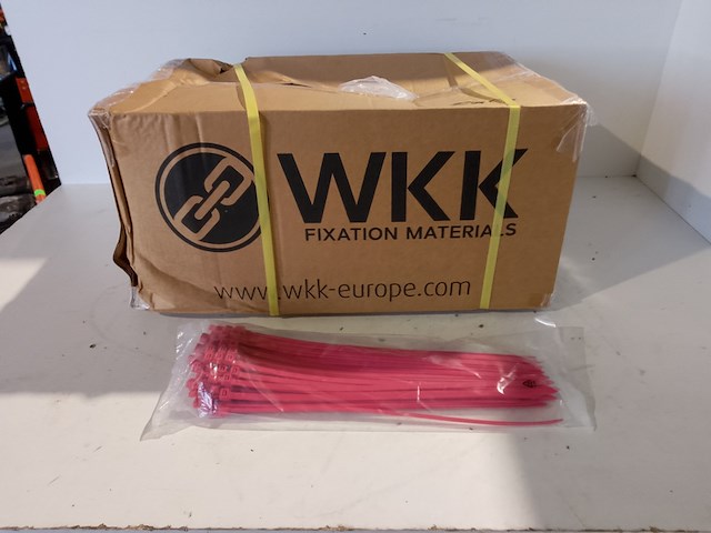 Ca. 4000x kabelbinder | 370x7.6 mm, wkk, rood - afbeelding 1 van  2