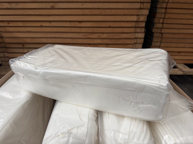 Ca. 4000x tex handdoeken interfold wit smooth 55 gr/m² 42 x 38 cm - afbeelding 2 van  7