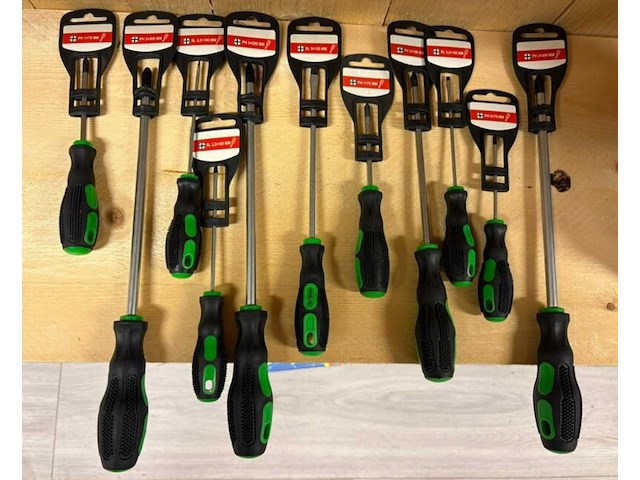 Ca. 400x schroevendraaier - afbeelding 1 van  1