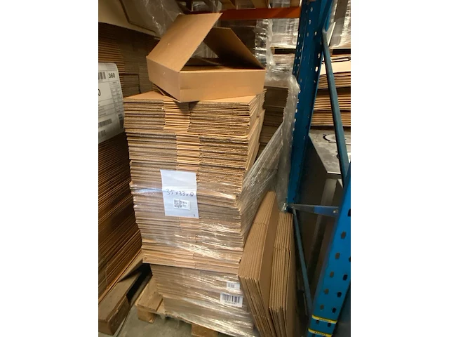 Ca. 400x verzenddozen, bruin, 35x33x8cm - afbeelding 1 van  3