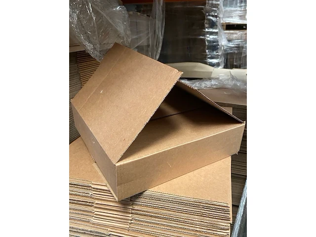 Ca. 400x verzenddozen, bruin, 35x33x8cm - afbeelding 2 van  3