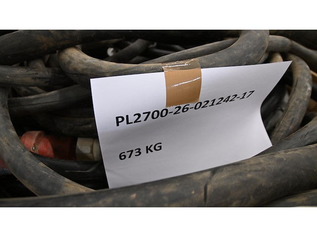 Ca. 4.096 kg bruto koperhoudende zware rubber krachtstroomkabels - afbeelding 17 van  26