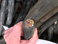 Ca. 4.096 kg bruto koperhoudende zware rubber krachtstroomkabels - afbeelding 2 van  26