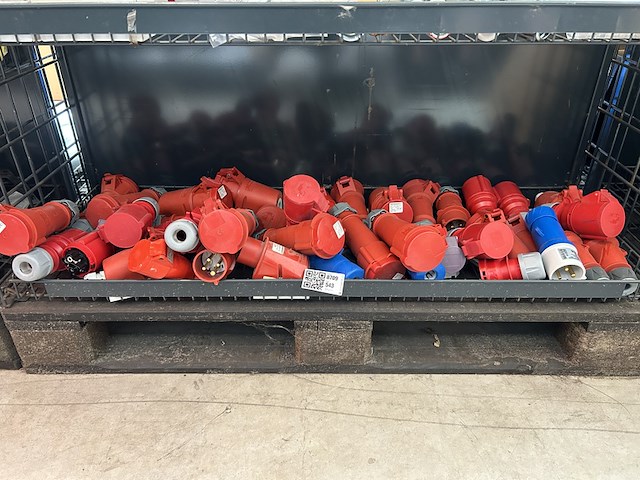 Ca. 40x cee-stekkers en koppelingen, mennekes - afbeelding 1 van  4