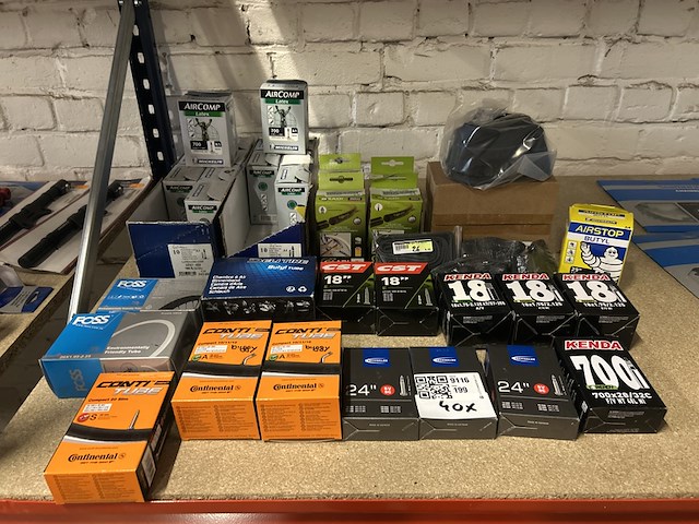 Ca. 40x diverse binnenbanden, w.o. continental, michelin, schwalbe - afbeelding 1 van  9