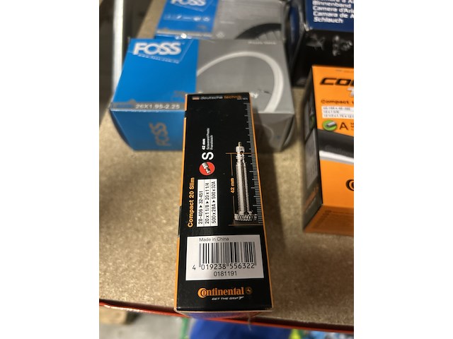 Ca. 40x diverse binnenbanden, w.o. continental, michelin, schwalbe - afbeelding 6 van  9