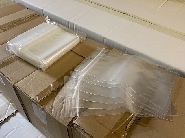 Ca. 40x doosjes a 1000 stuks gripzakjes 150x200mm - afbeelding 2 van  3