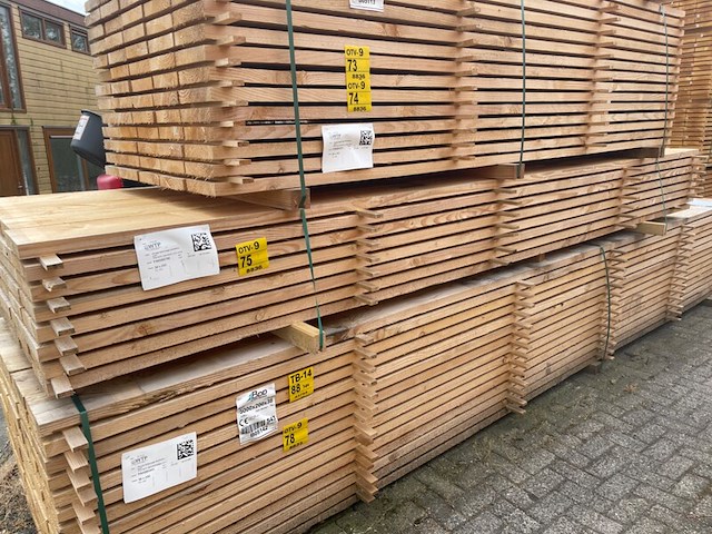 Ca. 40x douglas planken fijnbezaagd, 38x200mm, lengte 400cm - afbeelding 4 van  4
