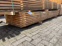 Ca. 40x douglas planken fijnbezaagd, 38x200mm, lengte 400cm - afbeelding 4 van  4