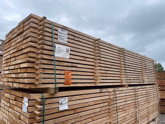 Ca. 40x douglas planken fijnbezaagd, 38x200mm, lengte 400cm - afbeelding 4 van  4