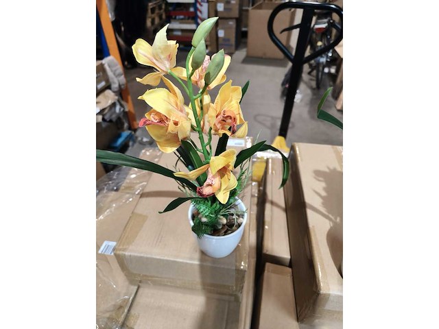 Ca. 40x dozen met 2 kunst orchideeën van kwaliteit, 2 kleuren per doos - afbeelding 1 van  4