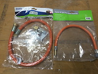 Ca. 40x gasdrukregelaars met slang 2 soorten truma/gimeg - afbeelding 3 van  5