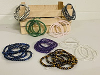 Ca. 40x kogelarmbanden voor kinderen 4mm - afbeelding 1 van  4