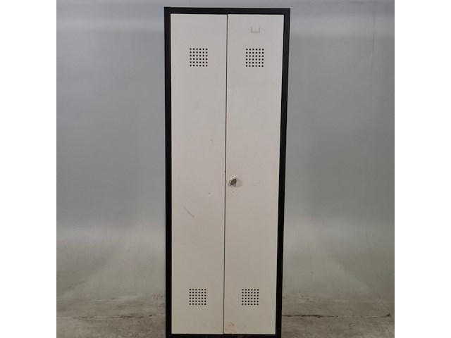 Ca. 40x lockerkast - afbeelding 1 van  8