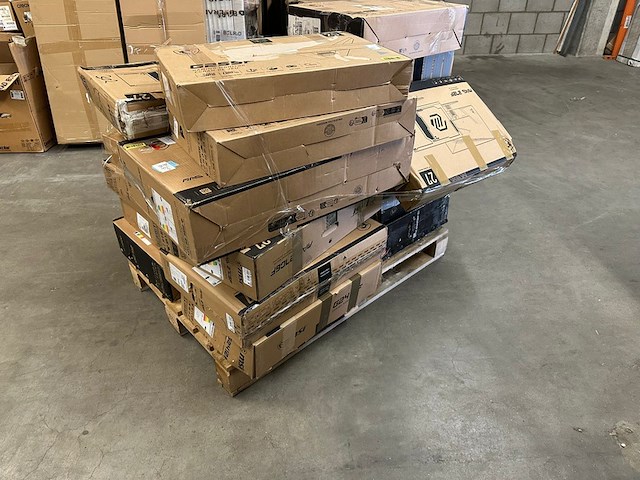 Ca. 40x monitor, msi - afbeelding 6 van  7