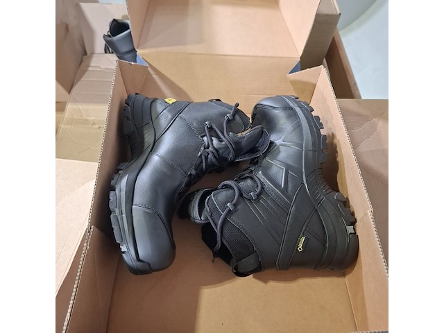 Ca. 40x paar diverse schoenen, o.a. atlas, neskrid en haix - afbeelding 6 van  8