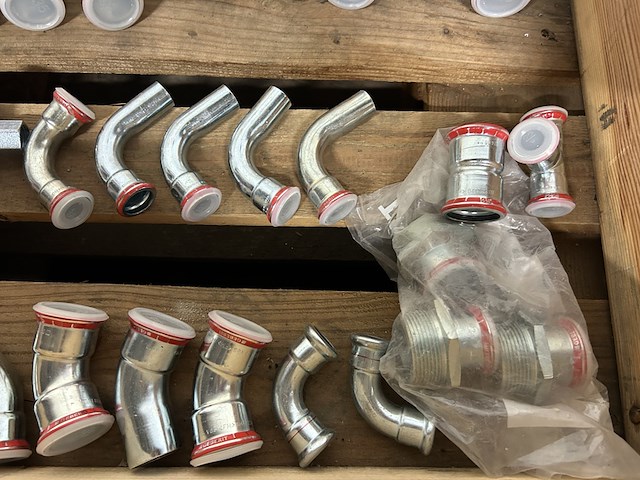 Ca. 40x persfittingen, geberit - afbeelding 2 van  6