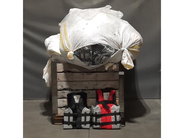 Ca. 40x reddingvest, mesica - afbeelding 1 van  7