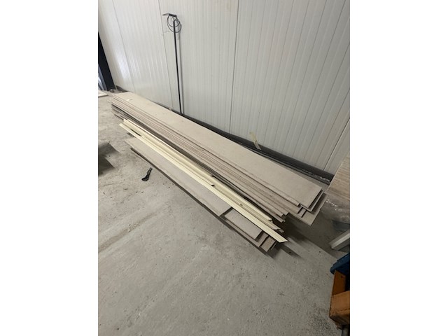 Ca. 40x stroken brandwerend plaatmateriaal - afbeelding 1 van  3