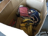 Ca. 40x tassen verschillende kleuren, soorten - afbeelding 1 van  2