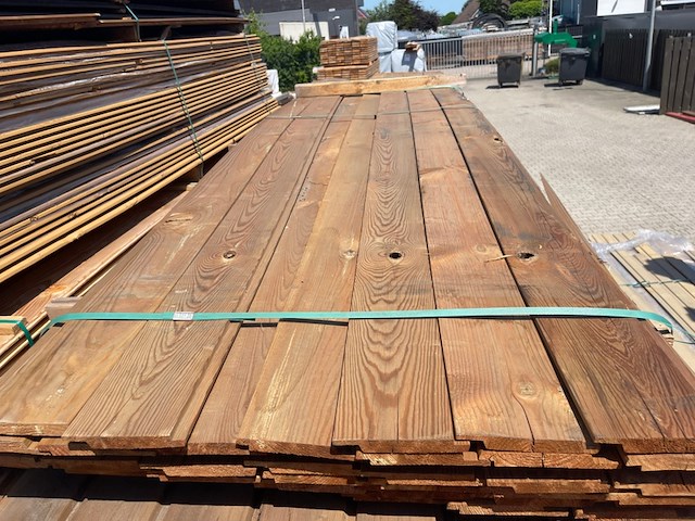 Ca. 40x thermo vuren channelsiding, 18x142mm, lengte 360cm - afbeelding 1 van  3