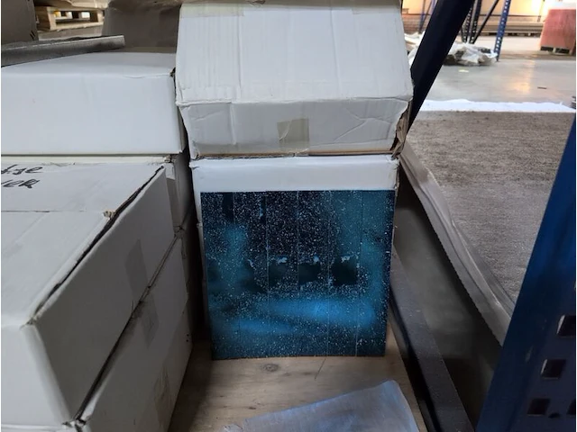 Ca 40x wandtegel matje blauw - afbeelding 1 van  3
