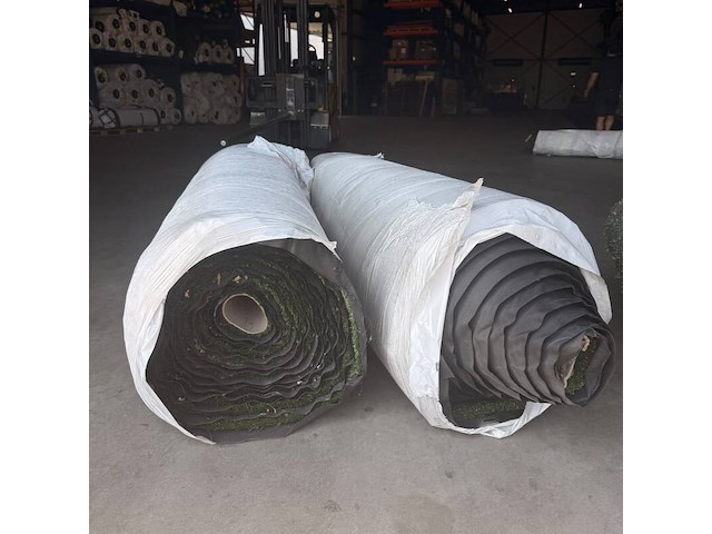 Ca. 41,70m2 kunstgras, 20 mm hoog, groen - afbeelding 1 van  2