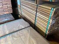 Ca. 418x guyana ipé latten geschaafd, 25x40mm, lengte 155cm - afbeelding 2 van  3