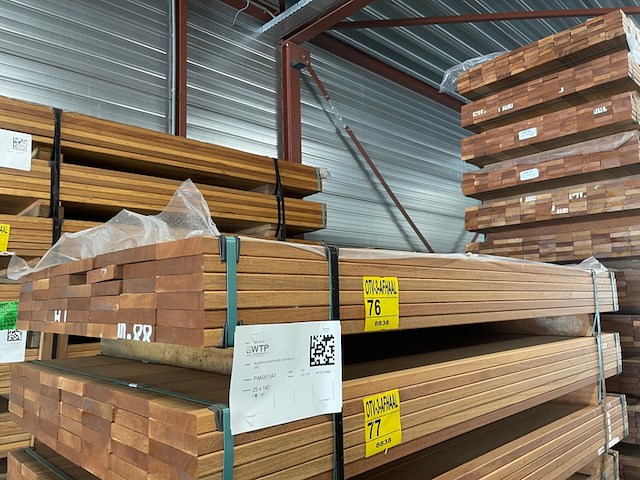 Ca. 41x guyana teak planken geschaafd, 25x140mm, lengte 185cm - afbeelding 4 van  4