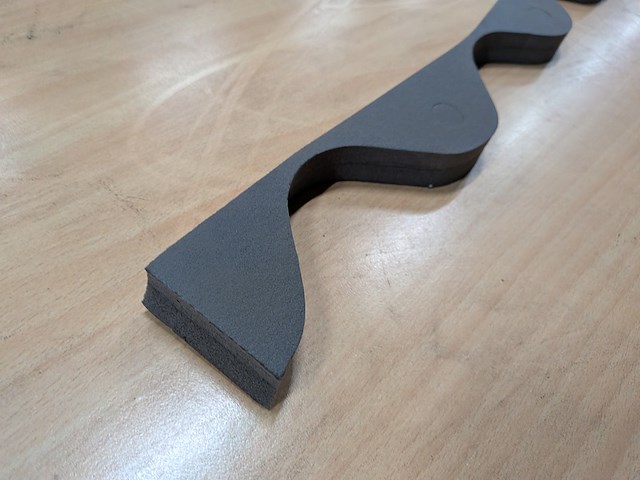 Ca .41x schuimprofielen t.b.v. golfplaten zwart - afbeelding 4 van  7