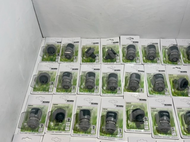 Ca. 41x snelkoppeling 1/2 inch en kraanstuk - 3/4 inch rehau, grijs - afbeelding 2 van  5