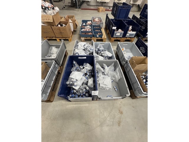 Ca. 420x perskoppeling, geberit, flowfit - afbeelding 1 van  6