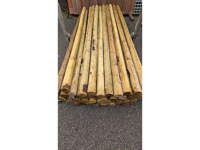 Ca. 42x afrasteringspalen - afbeelding 1 van  3