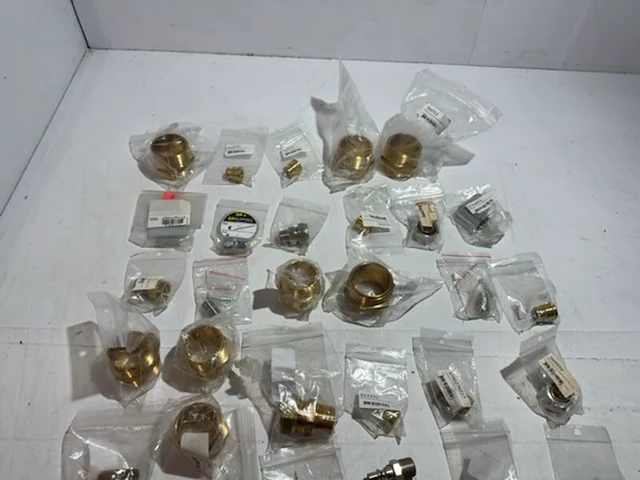 Ca. 42x diverse koppelingen en accessoires - afbeelding 1 van  7