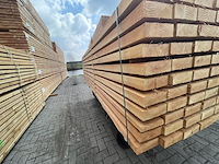 Ca. 42x douglas balken fijnbezaagd, 50x150mm, lengte 400cm - afbeelding 2 van  4