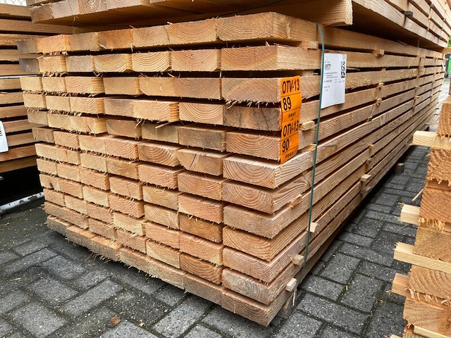 Ca. 42x douglas dakbalken fijnbezaagd, 50x150mm, lengte 400cm - afbeelding 4 van  4