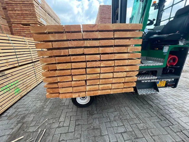 Ca. 42x douglas dakbalken fijnbezaagd, 50x150mm, lengte 400cm - afbeelding 3 van  4