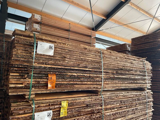 Ca. 42x douglas onbekantrechte schaaldelen, 22x200-250mm, lengte 300cm - afbeelding 2 van  3