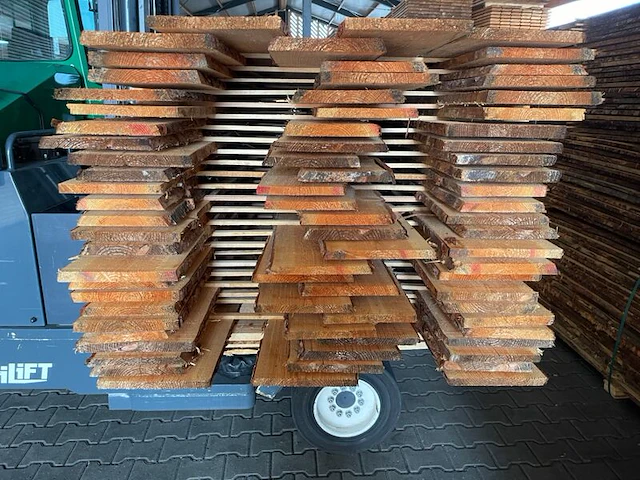 Ca. 42x douglas onbekantrechte schaaldelen, 22x200-250mm, lengte 300cm - afbeelding 3 van  3
