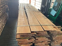 Ca. 42x douglas onbekantrechte schaaldelen, 22x200-250mm, lengte 400cm