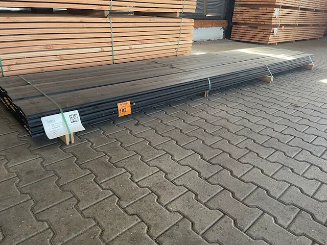 Ca. 42x grenen acoustic design profiel, 22x142mm, lengte 420cm - afbeelding 3 van  3