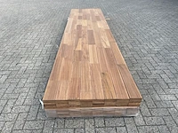 Ca. 42x guyana teak dekdelen geschaafd gevingerlast, 21x120mm, lengte 400cm