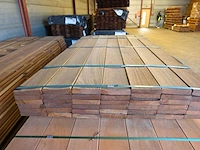 Ca. 42x guyana teak planken geschaafd, 25x140mm, lengte 185cm