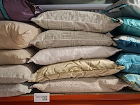 Ca. 42x kussen, o.a. designers guild - afbeelding 10 van  11